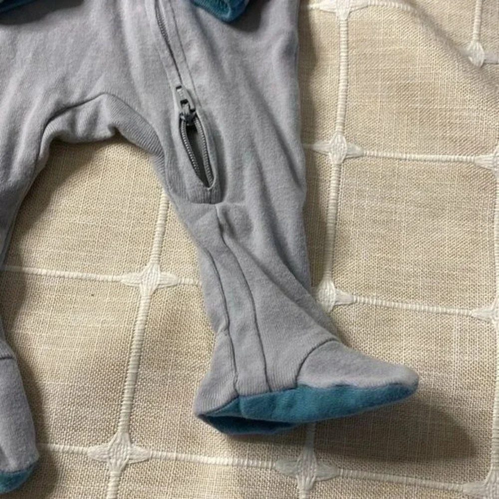 Carter's‎ Cloud Island Infant Sleepers Kids NB Blue Gray Dinosaur 2-Way Zip Set